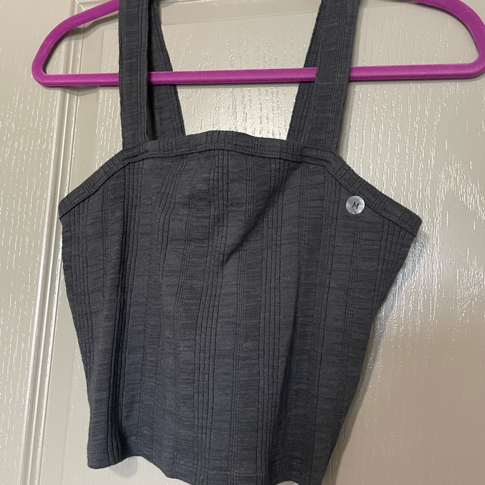 Grey cropped tank